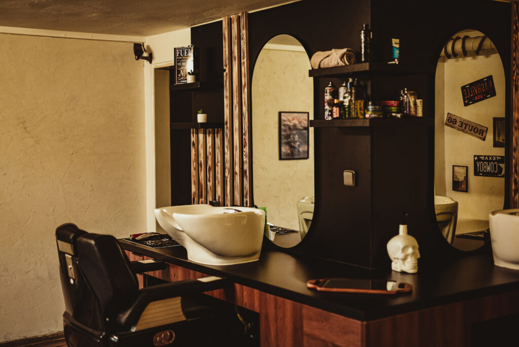 Úprava vousů v barbershopu Uherský Brod